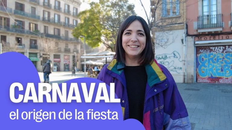 Celebración del Carnaval en España con disfraces coloridos y fiesta en la calle